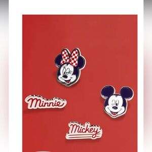 Disney Enamel Pin set